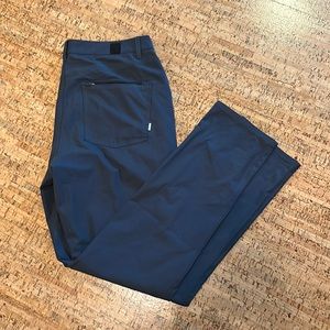 Vuori Meta Pant (excellent condition)
